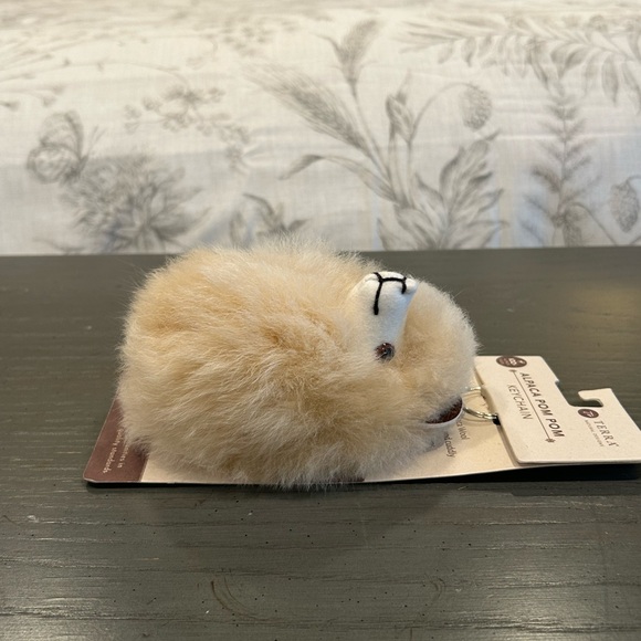NWT Beige Alpaca Wool Pom Pom Keychain - Picture 5 of 8